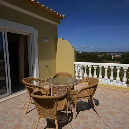Casa Da Torre Espetacular V4 Com Piscina * Портиман