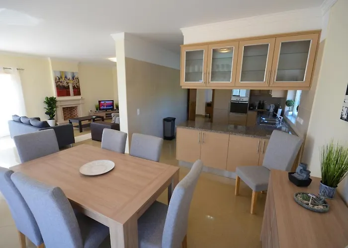 빌라 Casa Da Torre Espetacular V4 Com Piscina 포티마오